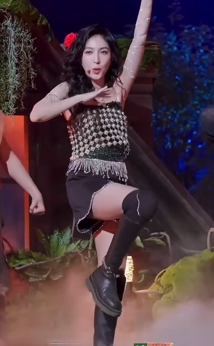 《乘风》跳舞被说像孙悟空 网问:好好演戏不好吗 杨谨华高EQ回应