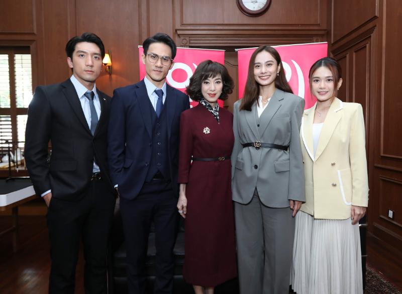 《名门》7月登场  米雪放开吃本地美食