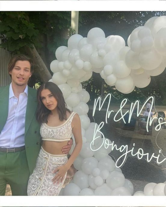 《怪奇物语》米莉波比布朗完婚 预告美国办盛大婚宴