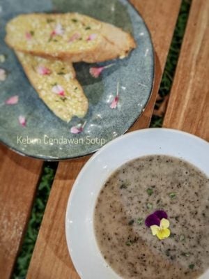 【花花人生/02】从点缀到升华风味,可食用花卉──餐盘中的超级食物