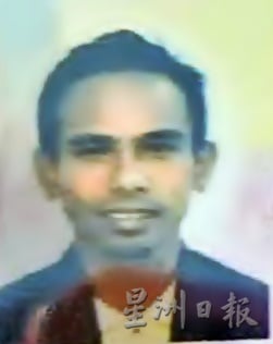 东:四驱车撞摩托车 骑士老师当场毙命