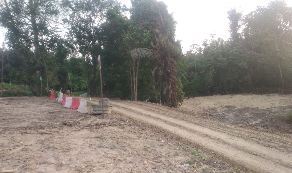 东:文德甲甘榜曼邦柏乌浪跨河铁栈桥即将完工,利惠两对岸民众来往