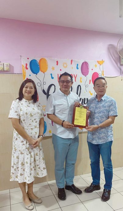 东:梁进武出任联增华小董事长职