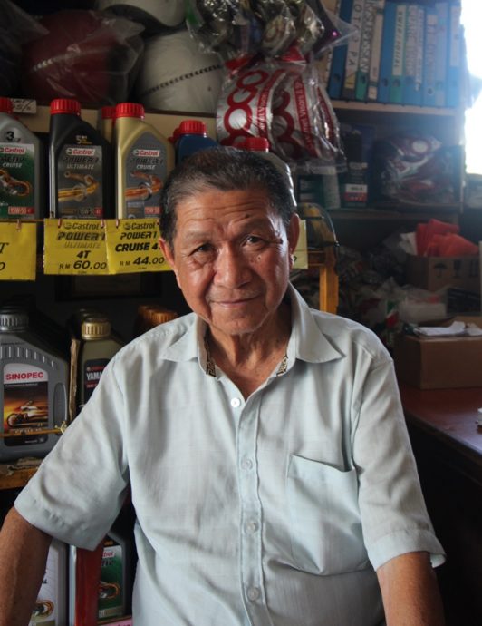 东:猫山王农民无法进芭工作,消费大减,劳勿各行各业凄风苦雨