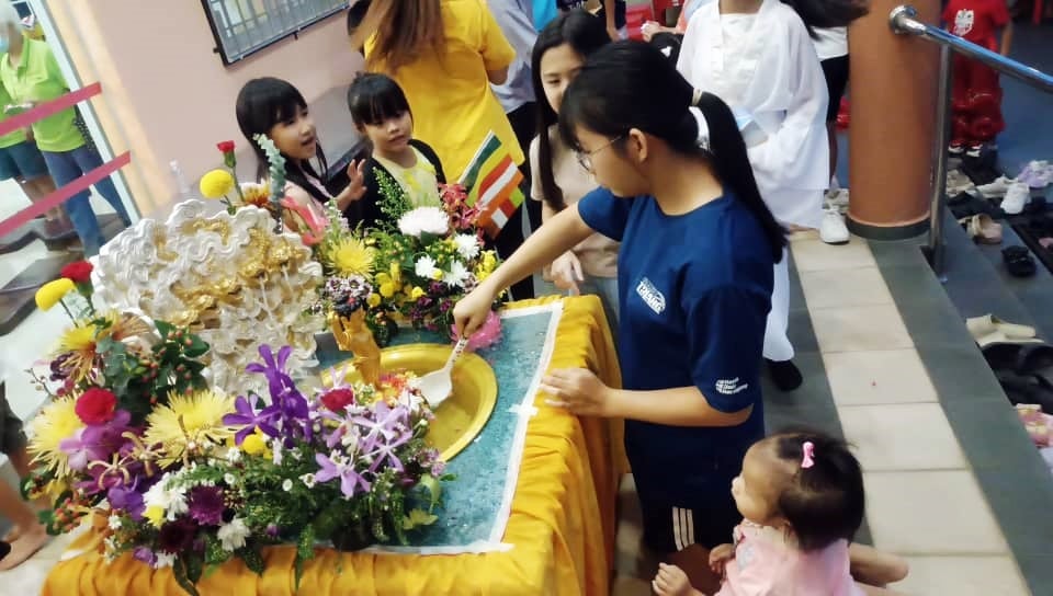 东:直凉佛教会热闹庆祝卫塞节 系列活动吸引佛友参与