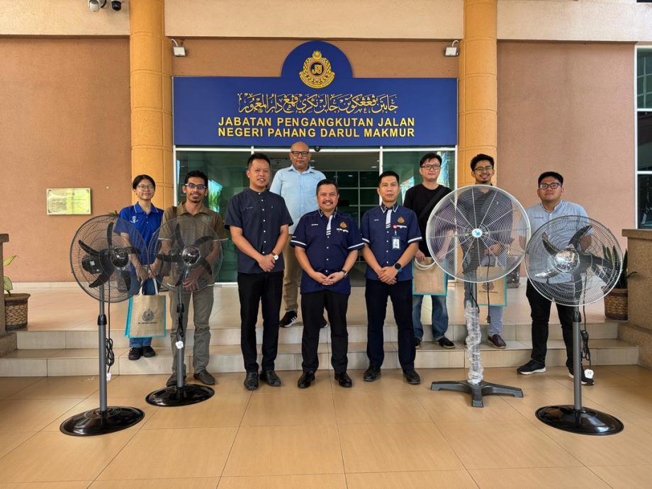 东:陈俊广送9架工业用风扇给彭亨陆交局