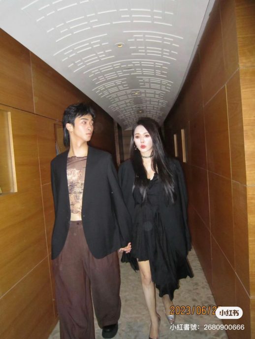 为小哈利毕业现身纽约 庾澄庆有望合体伊能静