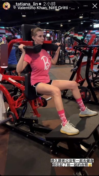 佳娜挨轰不帮忙喂奶 回呛：只有爸爸可以玩手机？ 