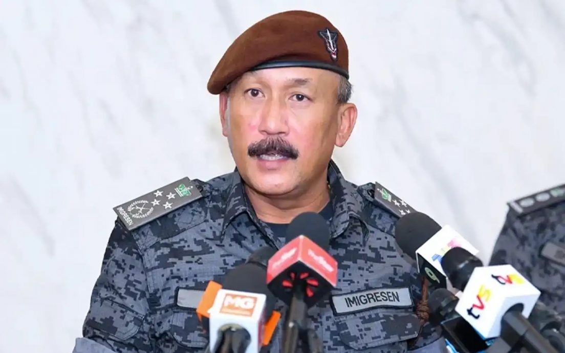 "入境者仍需接受安检<br