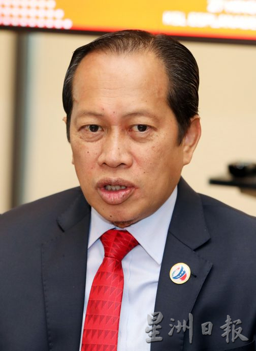 全国/工程部争取明年道路维修预算增至40亿令吉!