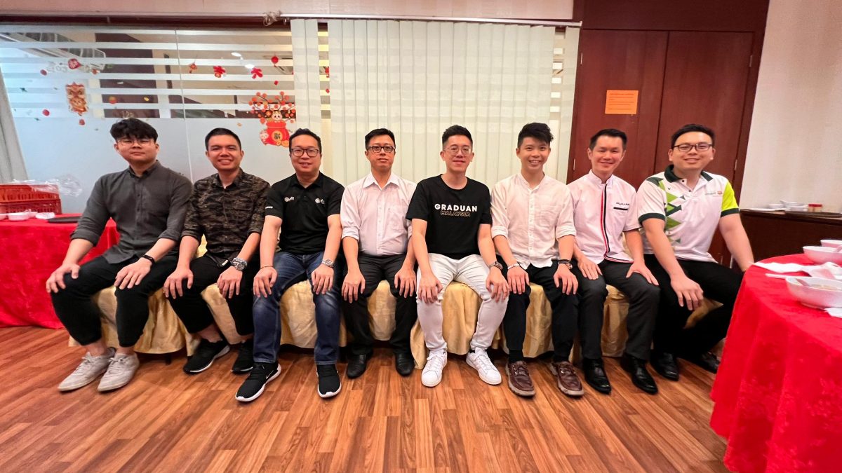 八大华青吁郑全行道歉