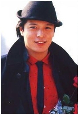 刘文正“现况照”疯传? 脸圆秃头钓出方文琳回应