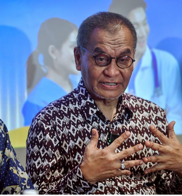 卫生部召开紧急会议 制定大蓝图解决医疗人员短缺问题