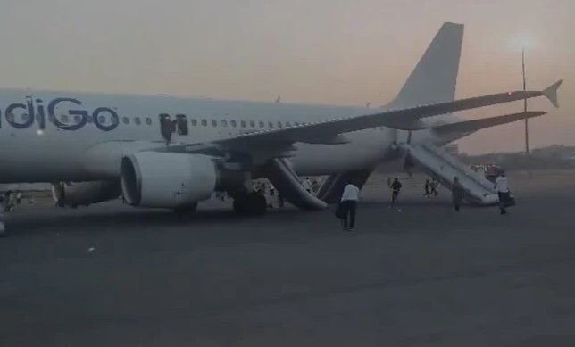 印度航班起飞前最后一刻收“诈弹”威胁官员:未见可疑物品