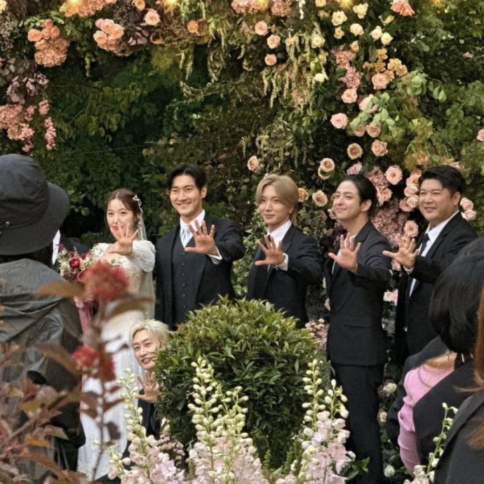 厉旭婚礼SJ全员到齐 网喊:活久见