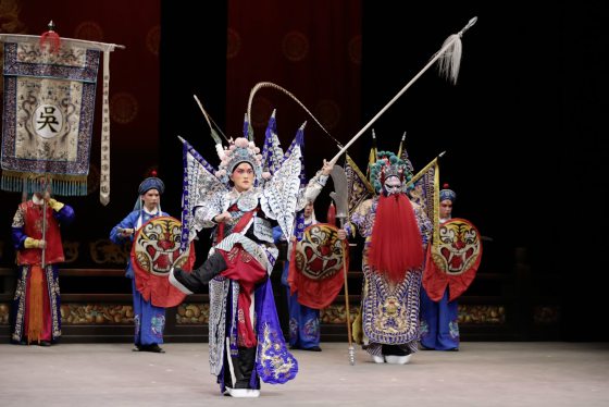 叶伟章／当传统走入现代──国光新美学魔幻演出