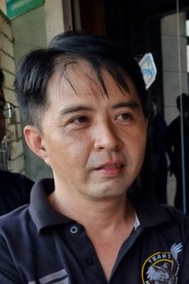 大都会封面/跟进蒲种移民局人潮/11图