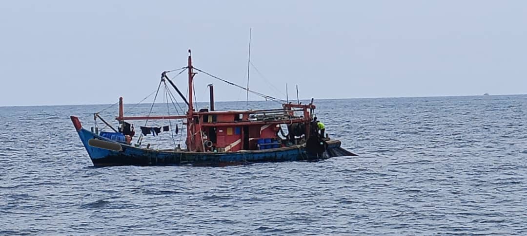 大都会/本地渔船非法雇外籍劳工遭扣查!