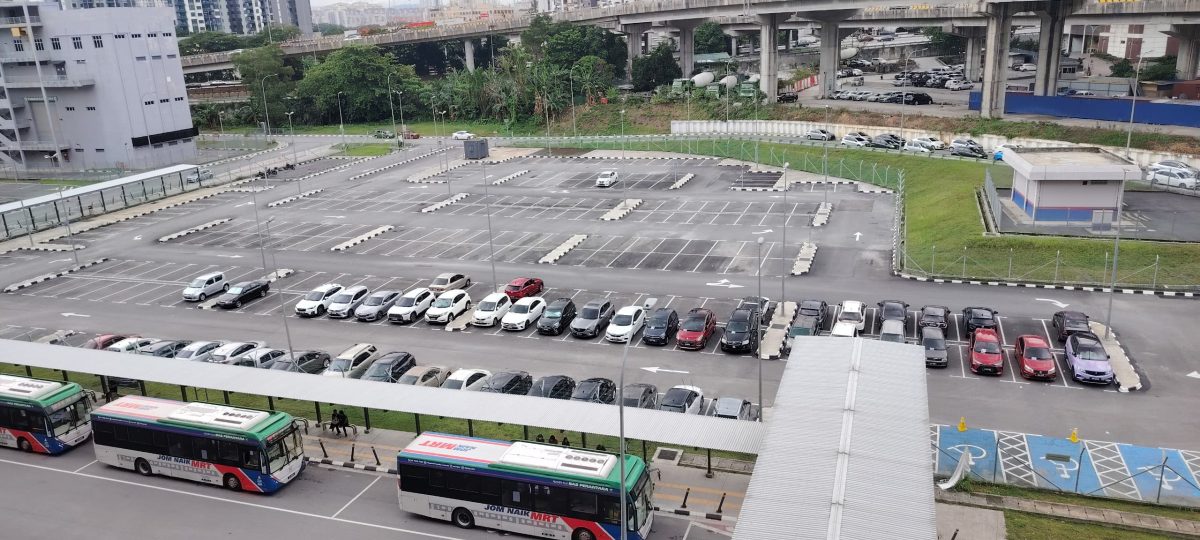 大都会/网民指怪男出没停车场企图偷轮胎 没有目击者正式投报