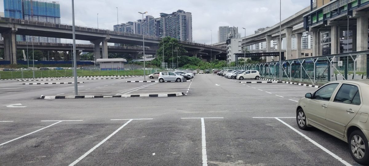 大都会/网民指怪男出没停车场企图偷轮胎 没有目击者正式投报