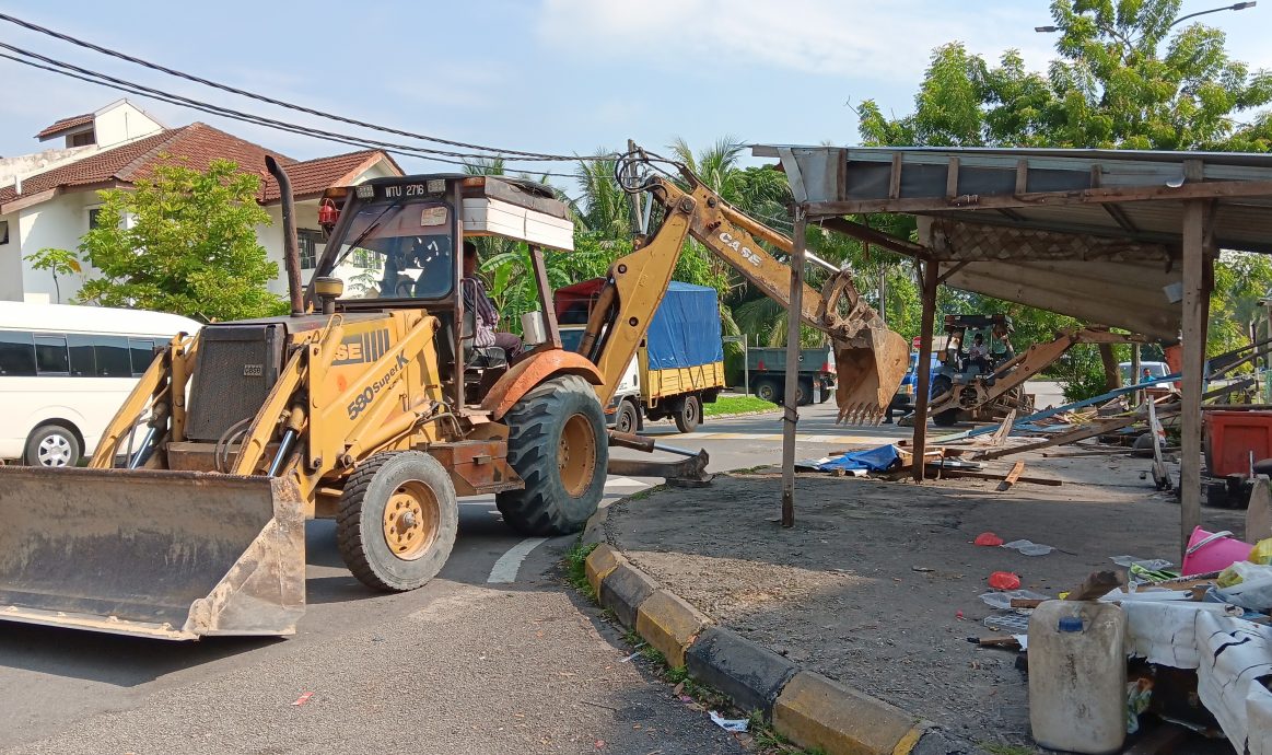 大都会/加影市会拆两地41摊档,小贩愿移去新地点营业/6图