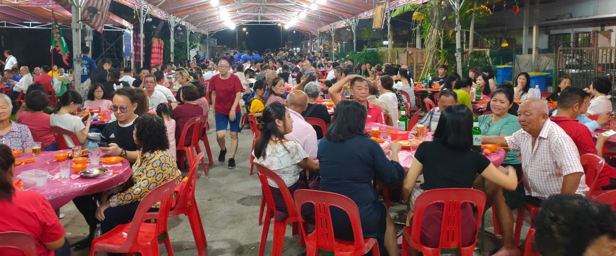 大都会:万津直落昆仑顺安殿庆神诞平安宴筵开60席