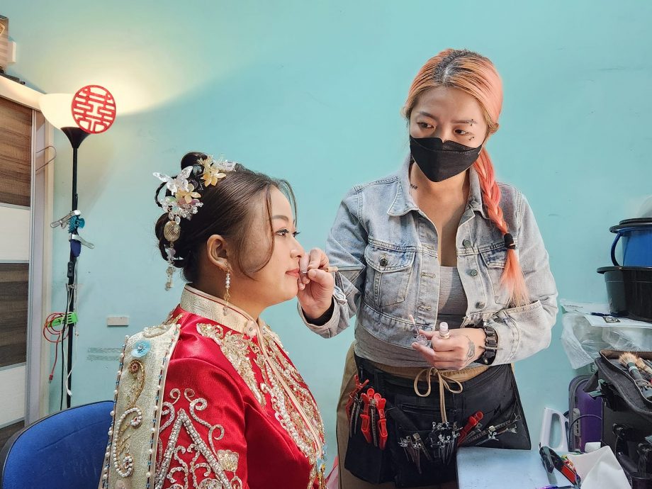 大都会：贾玲电影效应-访5人