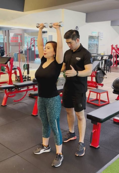 大都会：贾玲电影效应-访5人