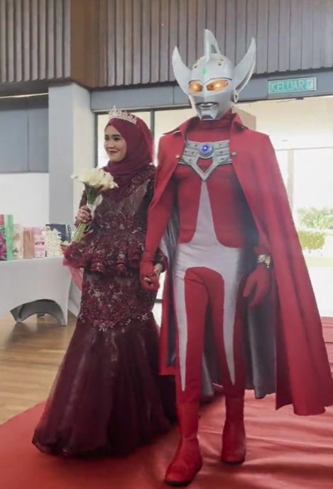 大马女子圆梦 嫁给了咸蛋超人!