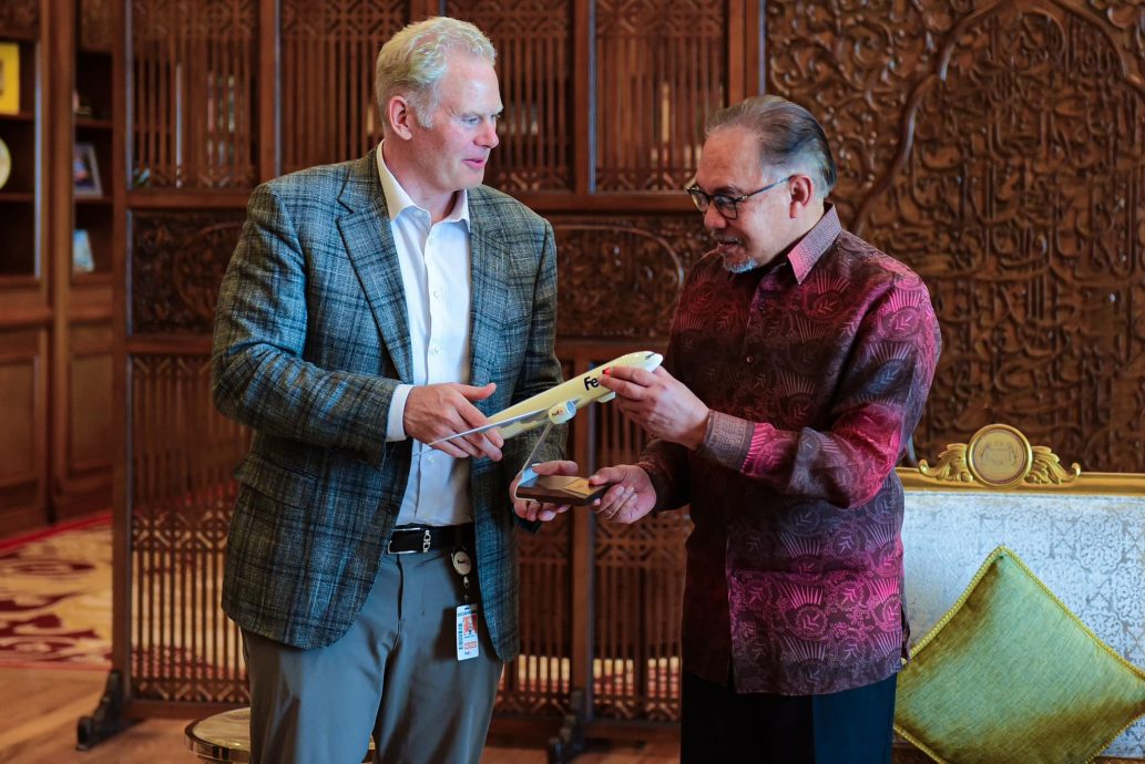 安华与FedEx会面