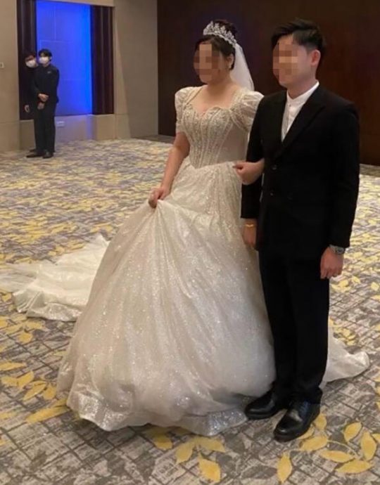 *已签发* 柔:狮城二三事:花店马虎布置婚礼 新婚夫妇委屈报警