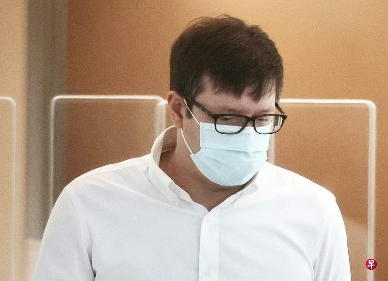 *已签发*柔:狮城二三事:灌酒遭拒两度拍女郎臀部 德国男子认罪