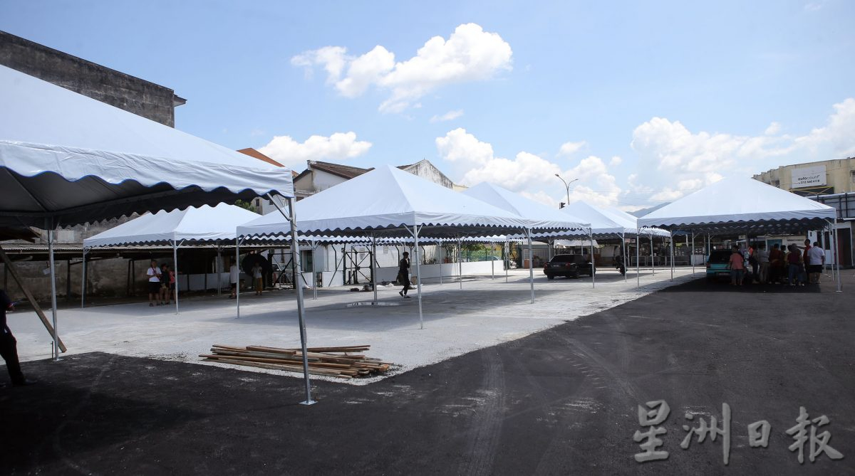 已设遮篷围篱铺地 尚需拉电挖水沟 大和园巴刹料本月杪营业