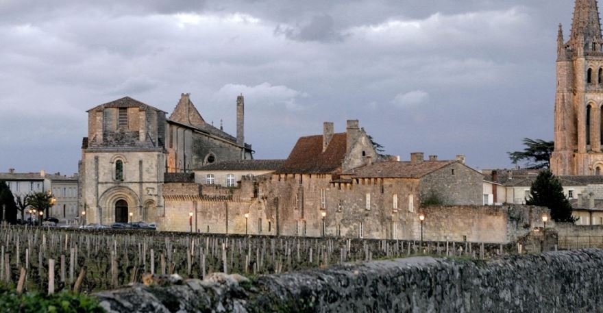 巴黎法庭没收中国富豪的9座酒庄