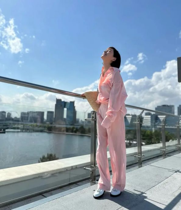 广末凉子将迎第三春? 送上粉嫩透视照模样幸福