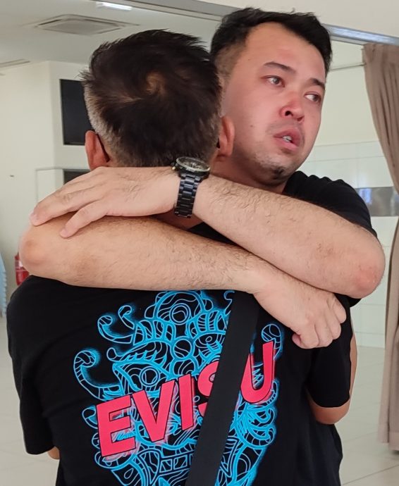 情侣车祸同时身亡 澋䦅雪莹同堂治丧