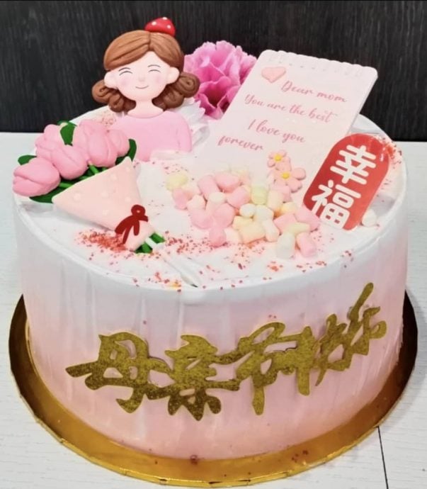推出新设计让妈妈有新鲜感 母亲节蛋糕花束订单多