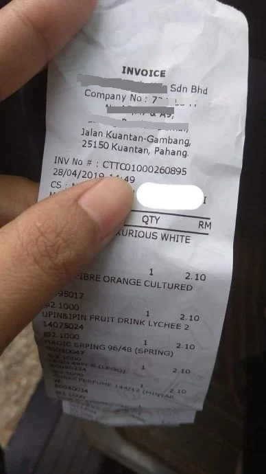 收银员为自保不愿取消人母商品 网轰:做人要有同情心!