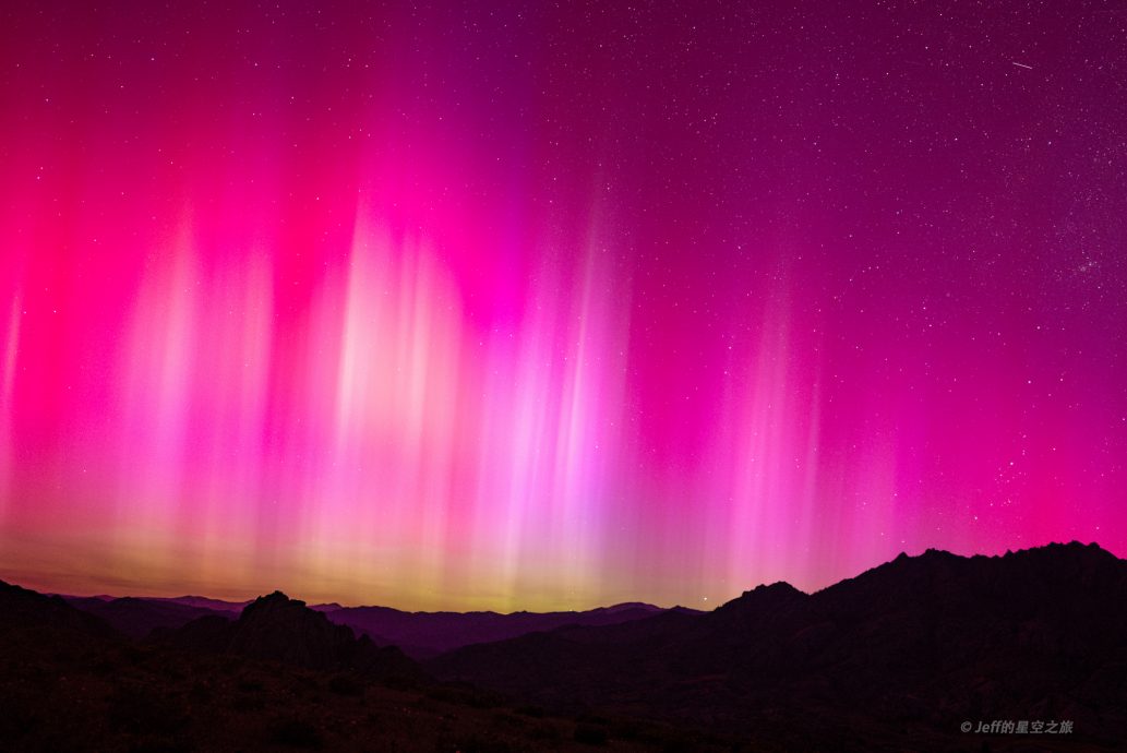 新疆阿勒泰现20年来最强极光