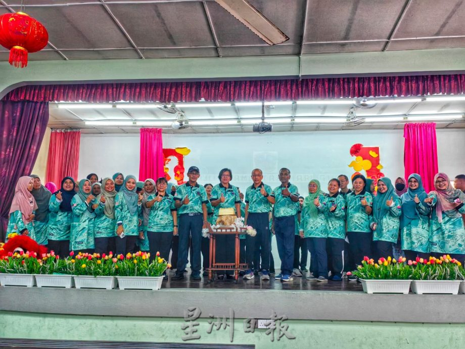 柔:可版头:利丰港培华华中庆教师节 办“师王”争霸赛