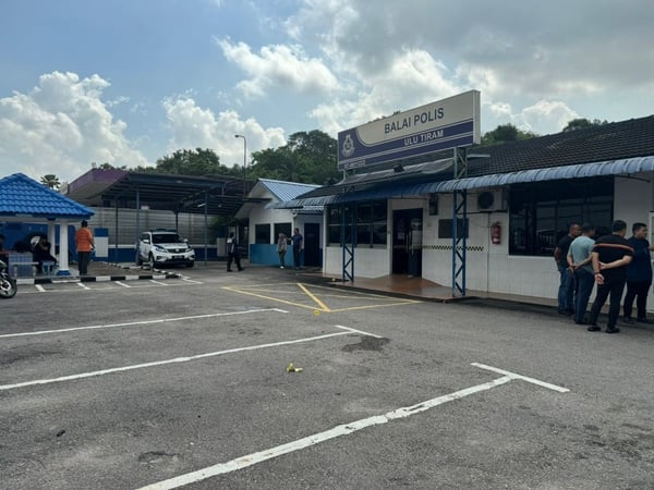 柔:新旧对照:新山地南袭警事件与血染峇株巴辖警局案