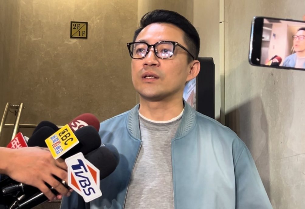 汪小菲穿金秀贤同款外套 网亏:咸菜T比较适合