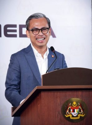 法米∕电讯公司20天内须决定DNB的持股量