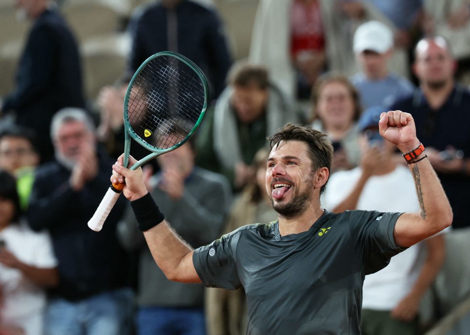 法网|华林卡首圈完胜穆雷 争冠大热阿卡强势开门红