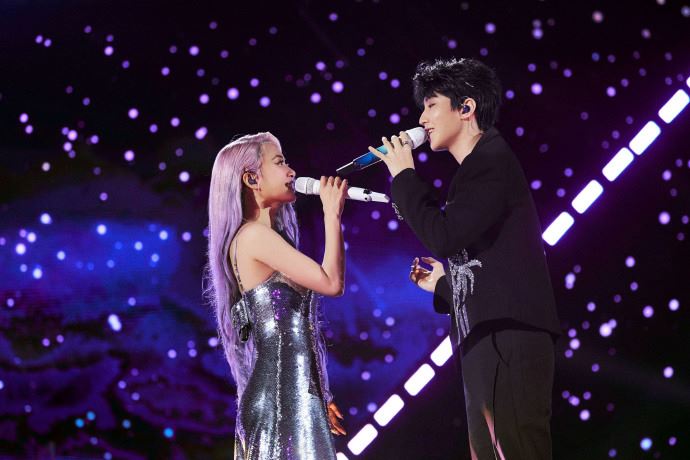 王俊凯被蔡依林问理想型 羞吐“应该是个女生”