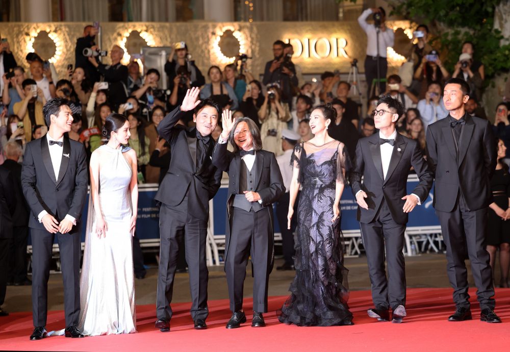 章子怡康城独享女王待遇 杨幂低调靠边站