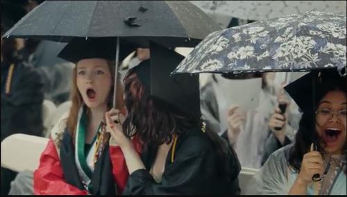 美国富豪毕业礼致辞即场派钱 每位领7800元学生惊讶 附一条件