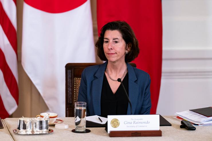 美国撤销部分企业对华为出口许可 雷蒙多:华为是“威胁”