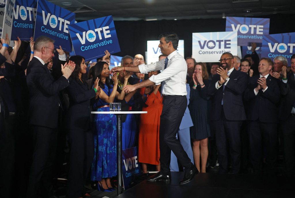 英国704大选 朝野摩拳擦掌备战