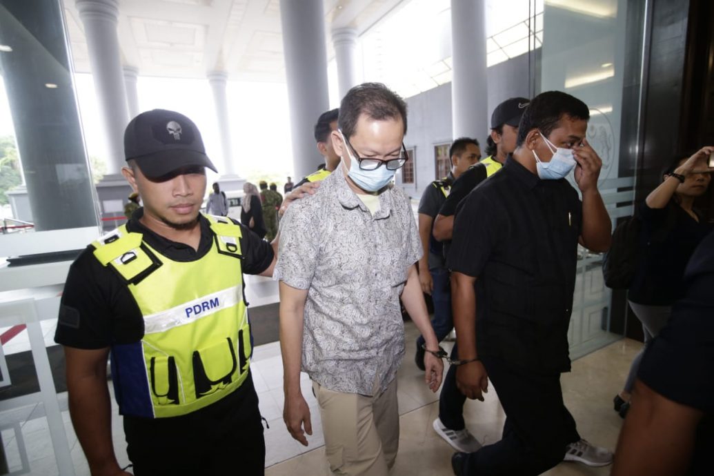 警官涉勒索125万令吉案，2高级警官被控受贿